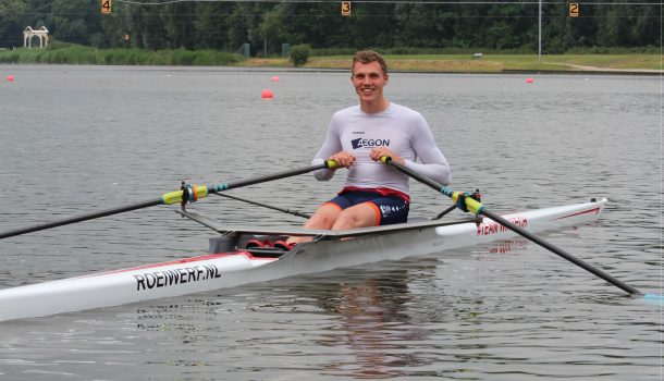 Simon van Dorp zet wereldrecord: 18:13,2/6K